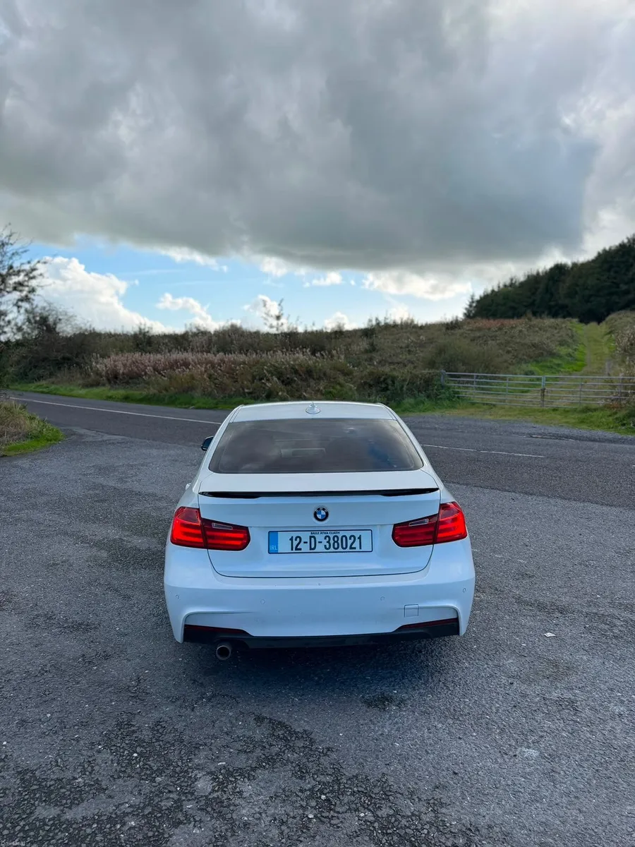 BMW 3-Series 2012 - Image 2