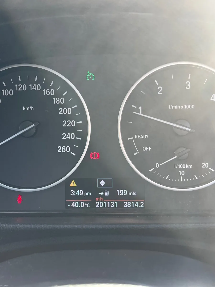 BMW 3-Series 2012 - Image 4
