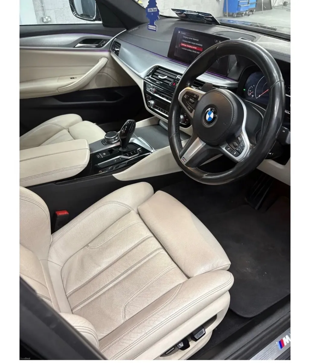 BMW 5-Series 2018 - Image 4