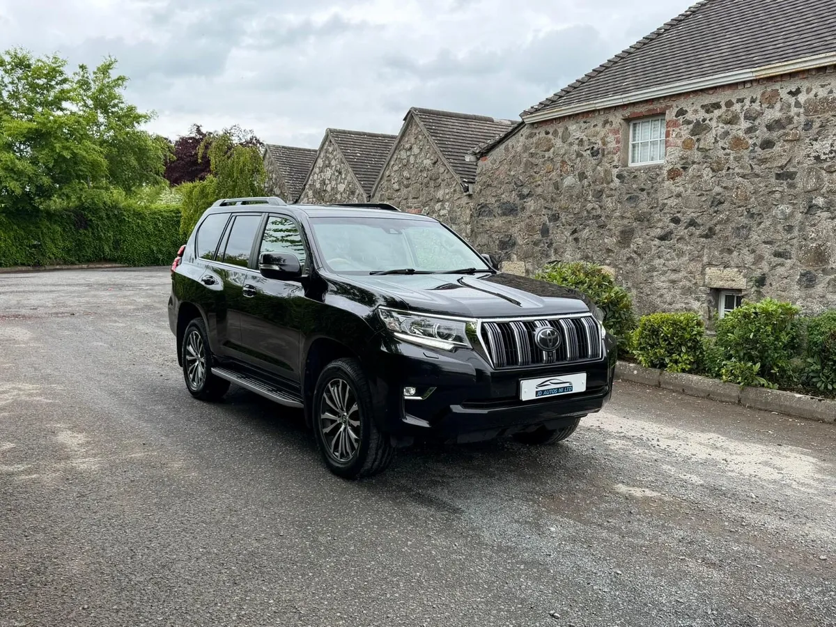 Toyota Landcrusier Invincible 7 Seats - Image 1