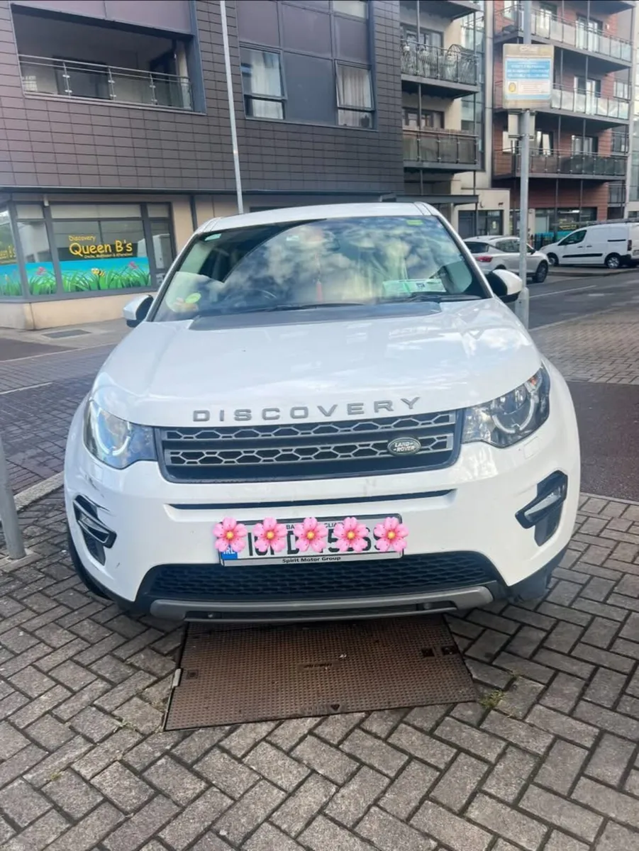 Land Rover Discovery Sport 2018 - Image 1