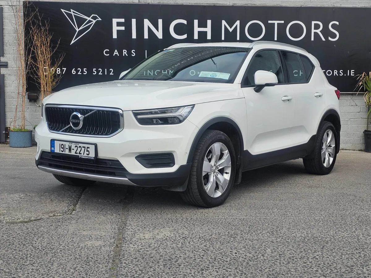 VOLVO XC40 MOMENTUM 150 BHP // 04/27 NCT - Image 4