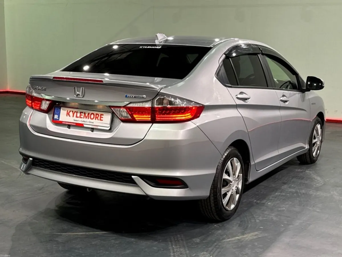 Honda Grace 1.5 HYBRID AUTOMATIC SALOON - PUSH BUT - Image 3