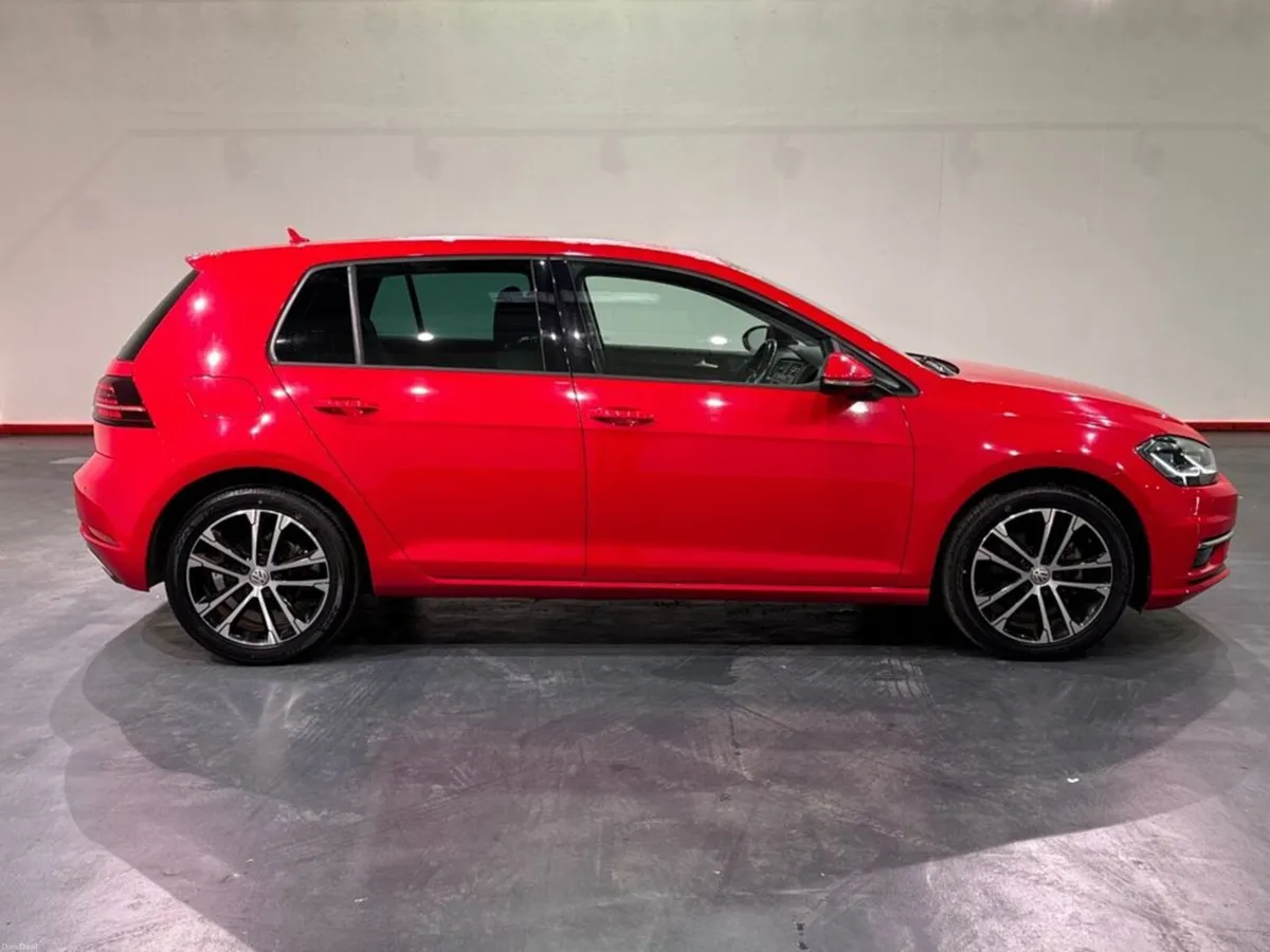 Volkswagen Golf 1.2 AUTOMATIC TSI COMFORT LINE - D - Image 2