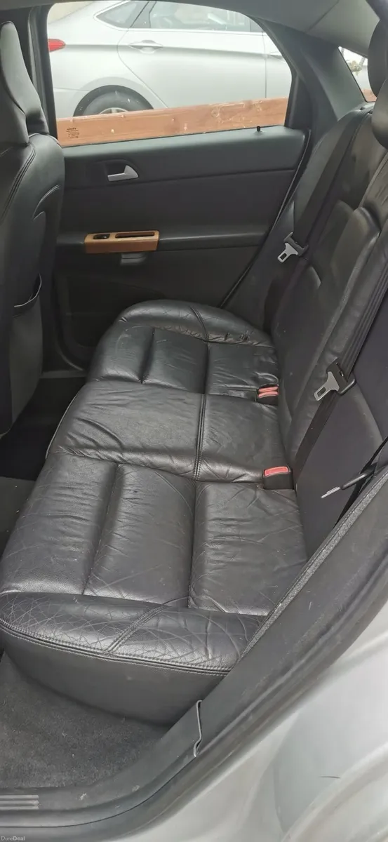 Volvo S40 2008 - Image 2