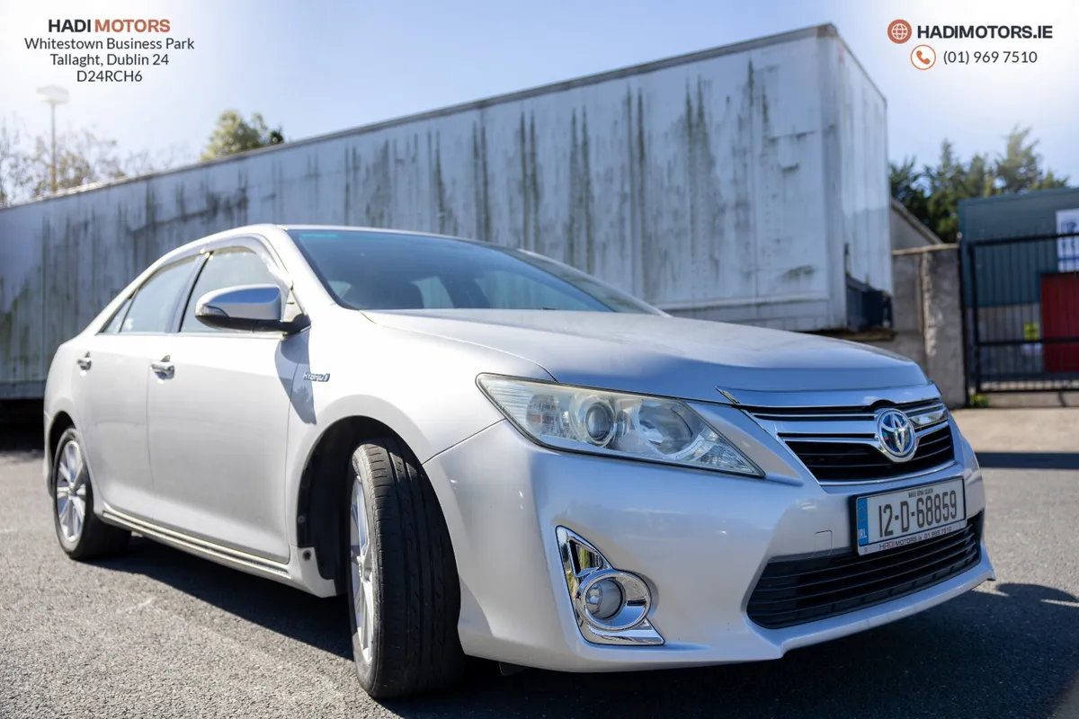 Toyota Camry Hybrid 2012 - Image 2