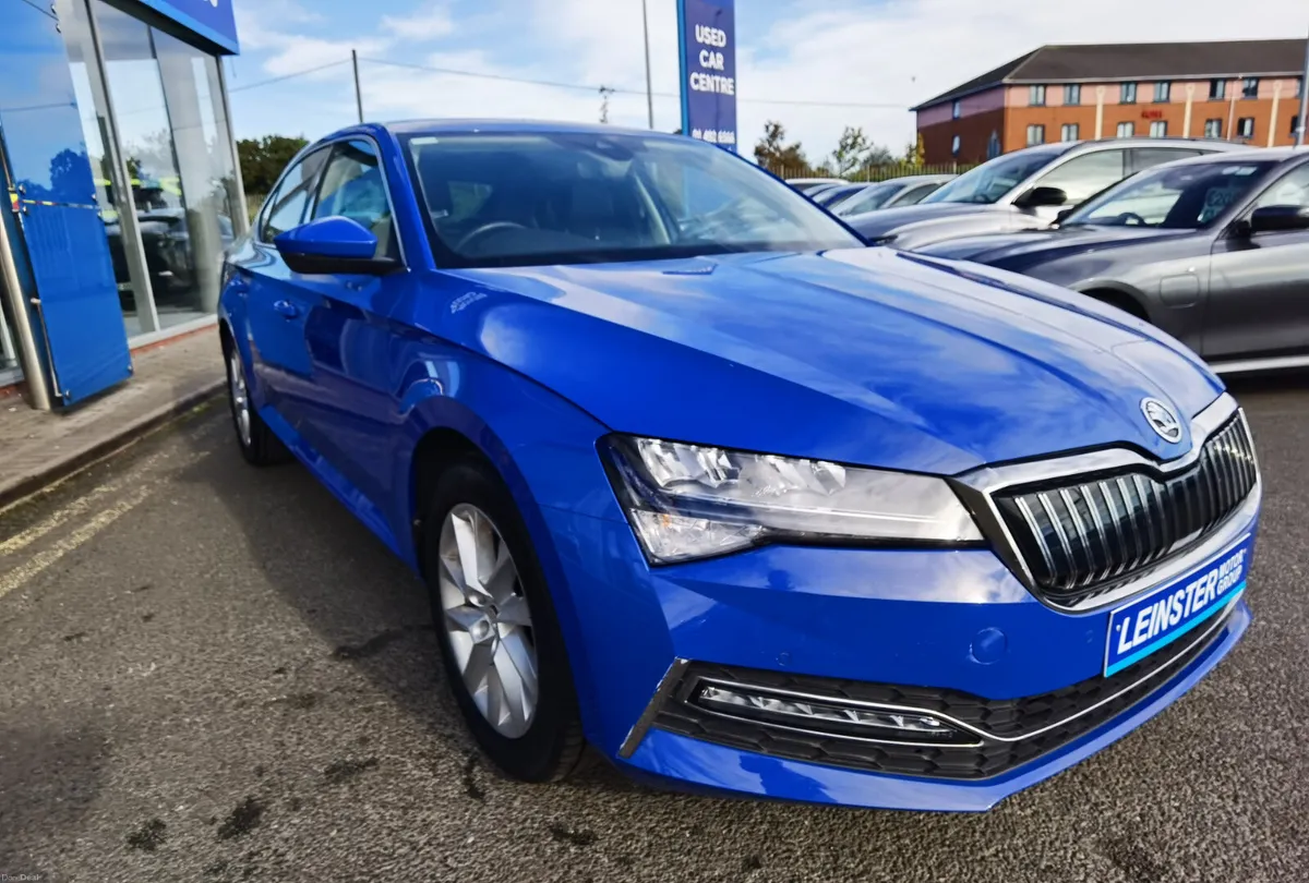 SKODA SUPERB 1.4 IV SE TECHNOLOGY DSG AUTO PHEV - Image 3