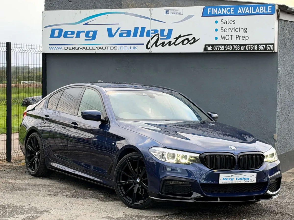 BMW 5 SERIES 2.0 520d xDrive M Sport Auto 4WD 4dr - Image 1