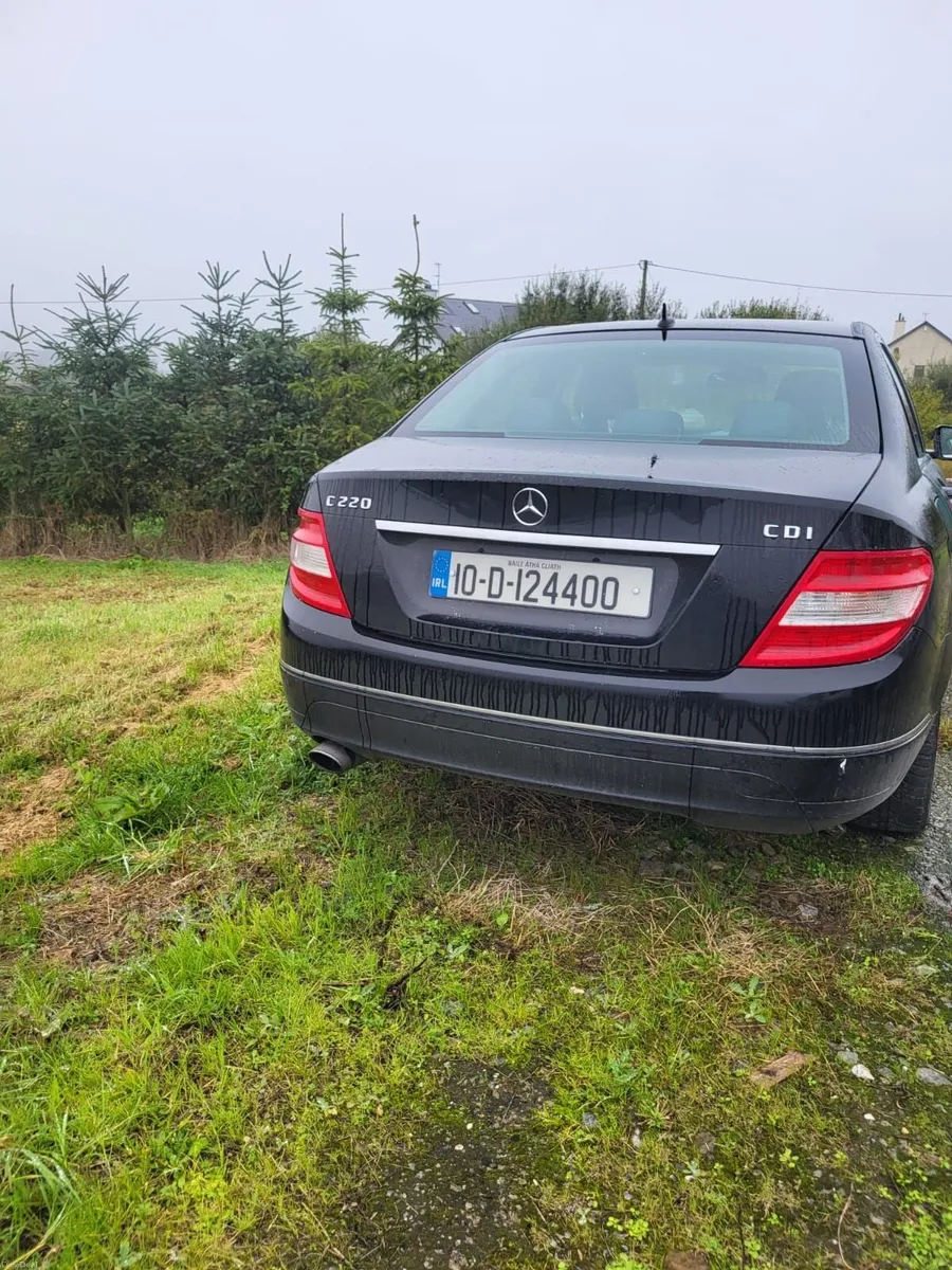 Mercedes-Benz C-Class 2010 - Image 5