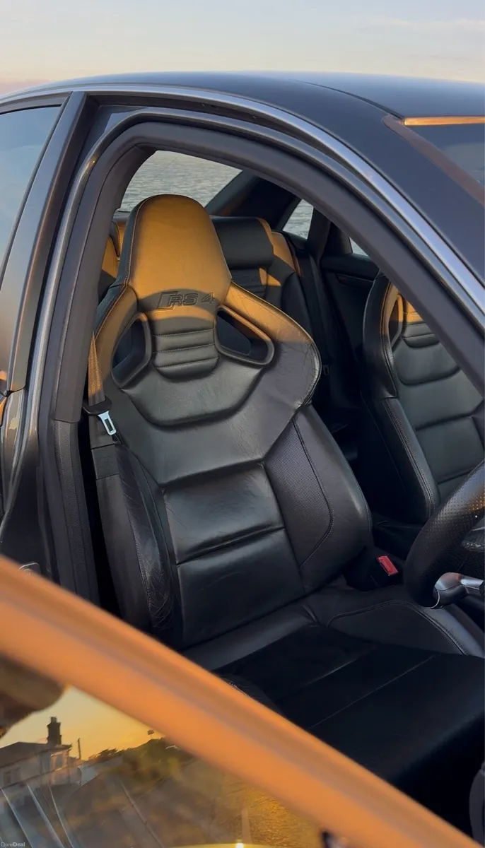 Audi rs4 - Image 4