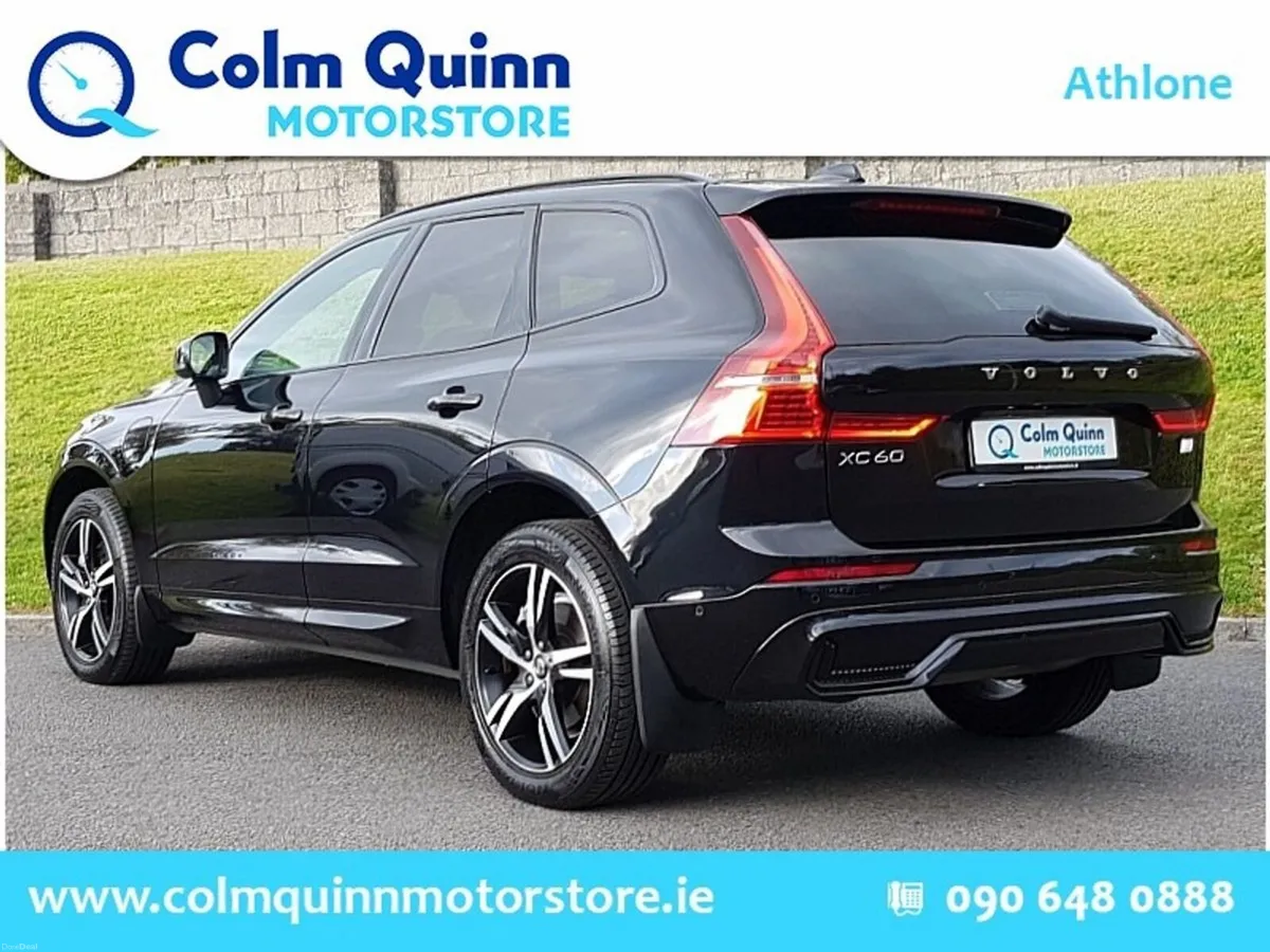 Volvo XC60 T6 Recharge Plus - Dark Theme AWD - 1 O - Image 3