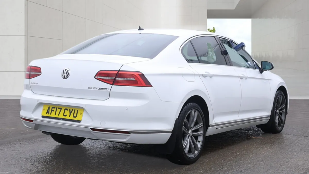 Volkswagen Passat GT LINE - FINANCE AVAILABLE - Image 4