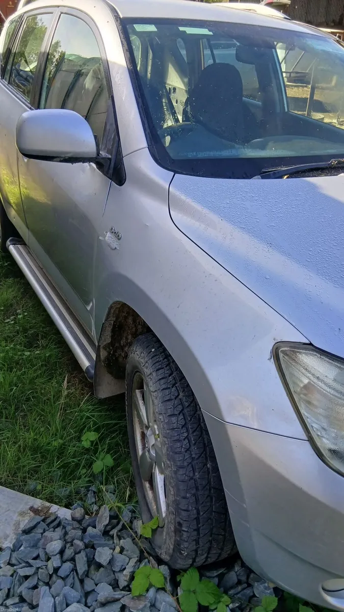 Toyota RAV4 2009 - Image 2