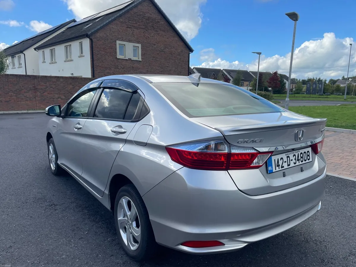 Honda Grace 2014 - Image 2
