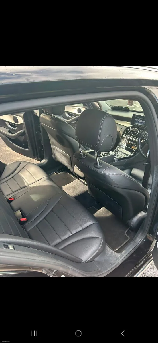 Mercedes C class estate petrol - Image 4