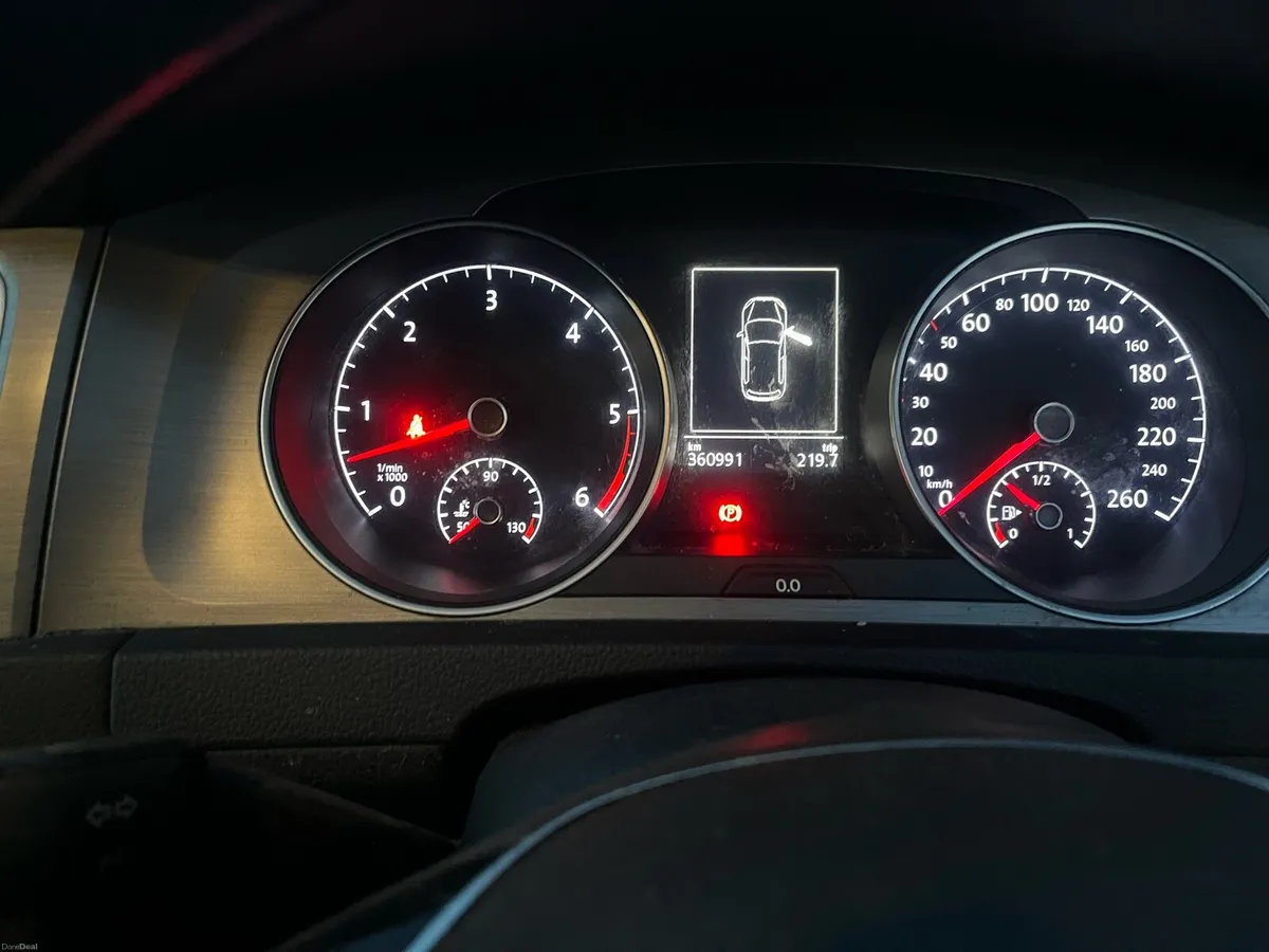 Car - Image 6