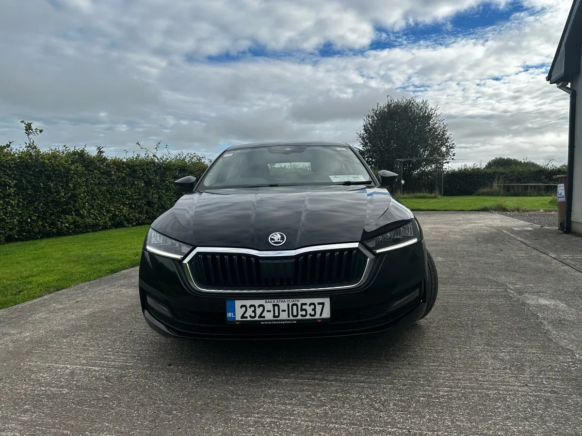 Scoda Octavia 2023 Low Mileage - Image 2