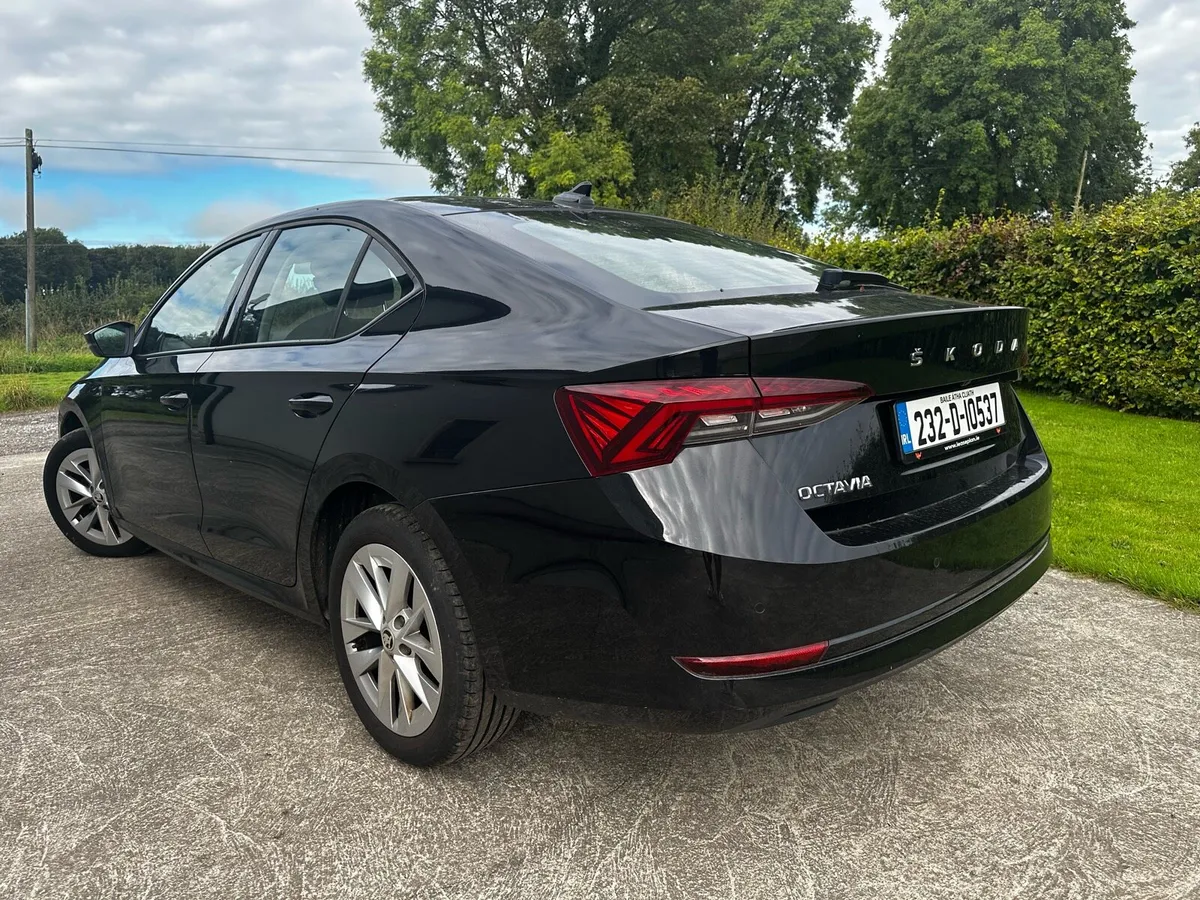 Scoda Octavia 2023 Low Mileage - Image 5