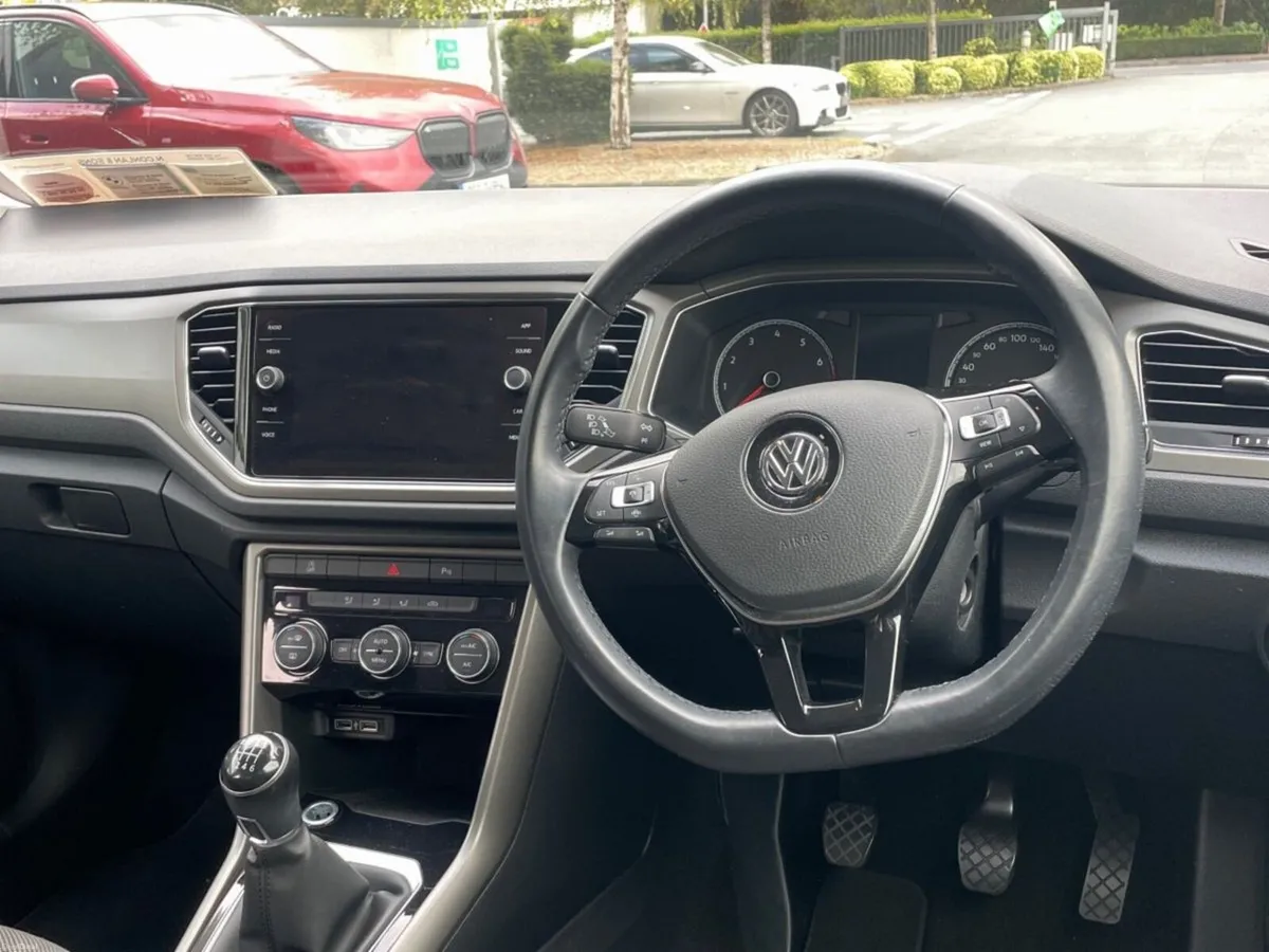 Volkswagen T-Roc 1.0 TSI 115bhp Design - Image 6