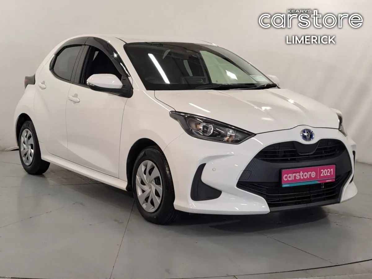 Toyota Yaris 1.5 - Image 1