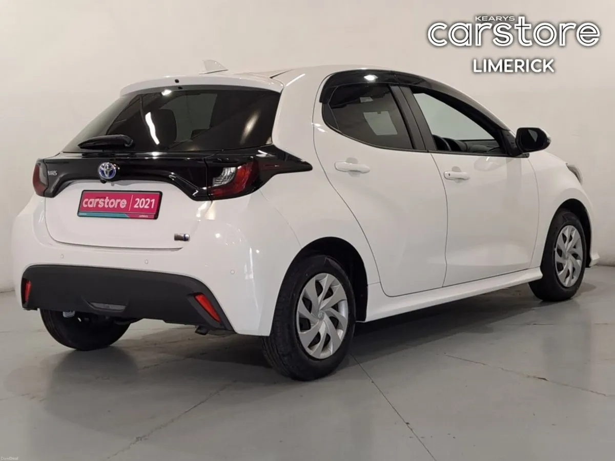 Toyota Yaris 1.5 - Image 3