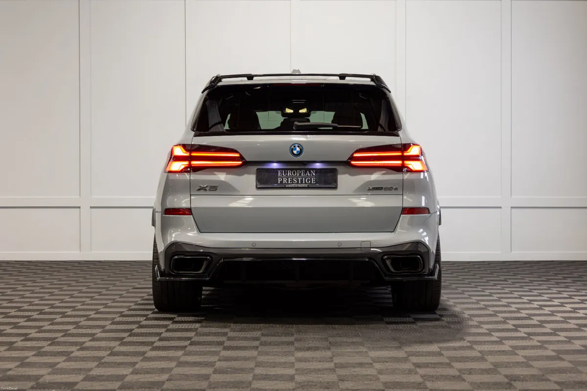 232 BMW X5 X-Drive 50e M-Sport - Image 5