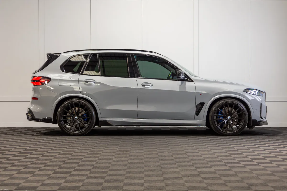 232 BMW X5 X-Drive 50e M-Sport - Image 6