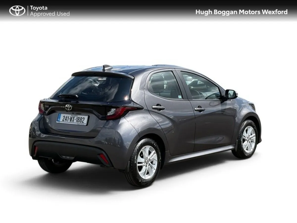 Toyota Yaris 1.5 LUNA LOW MILEAGE!! - Image 2