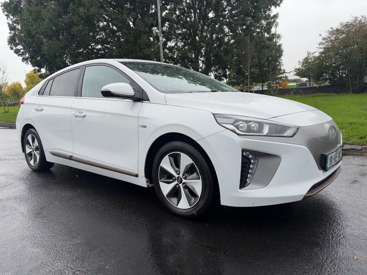 191 Hyundai ICONIQ NCT 01/27 - Image 2