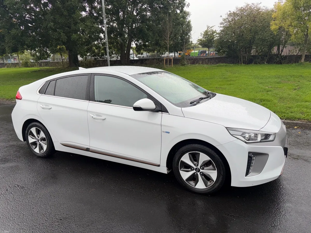 191 Hyundai ICONIQ NCT 01/27 - Image 3