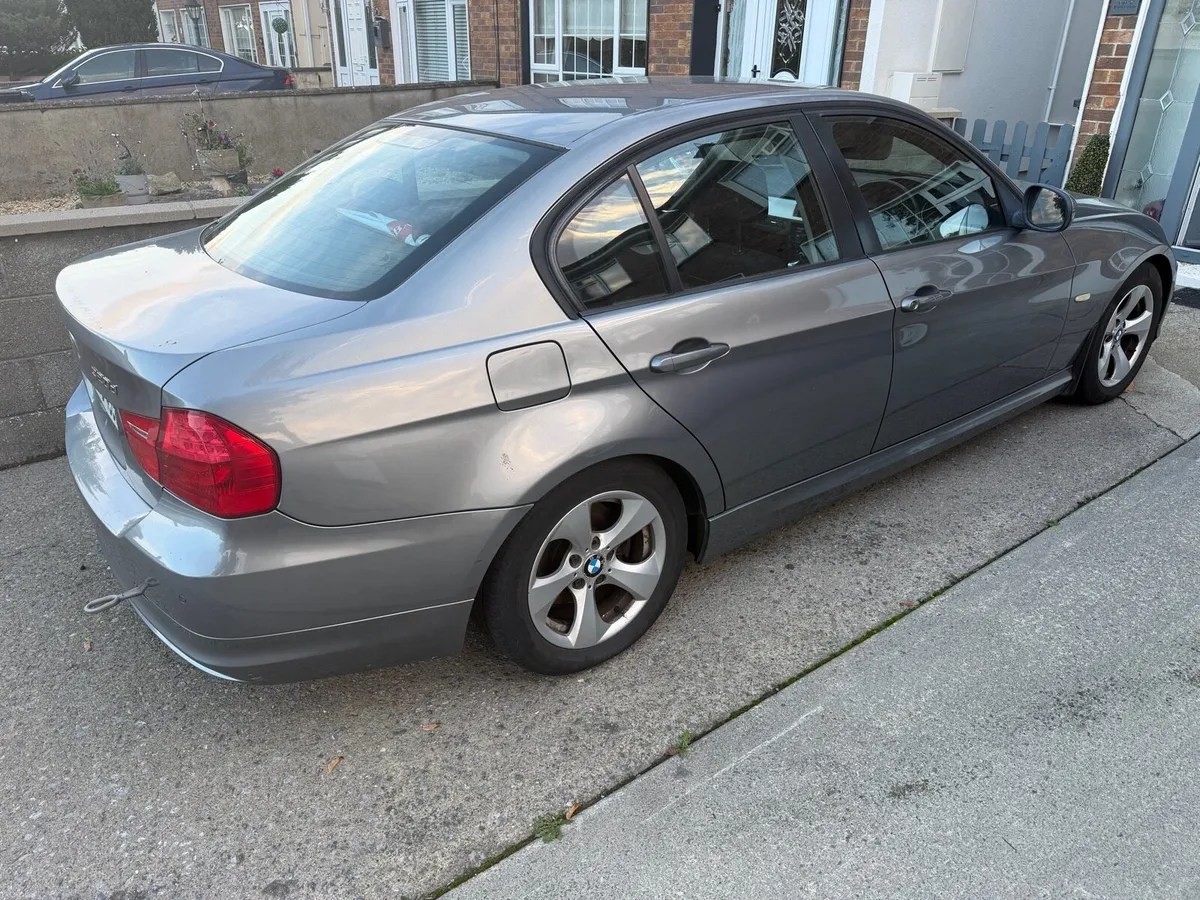 BMW 320D - Image 1