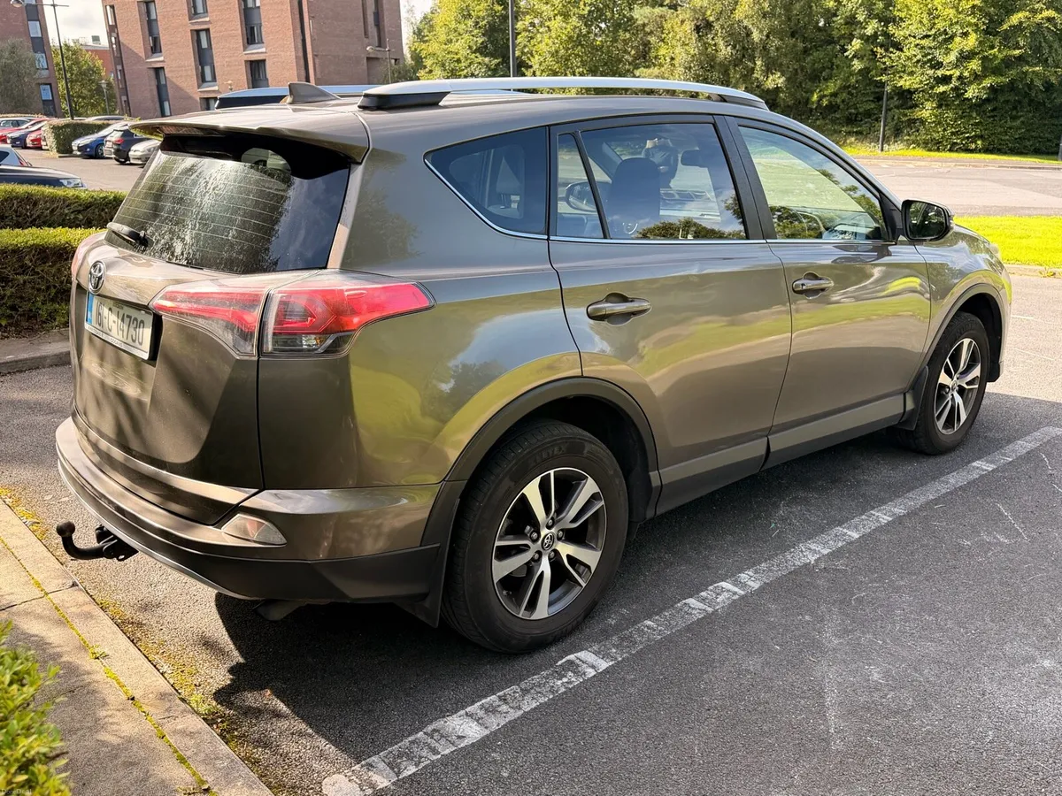 Toyota rav 4 - Image 4