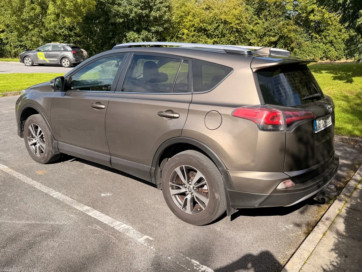 Toyota rav 4 - Image 5
