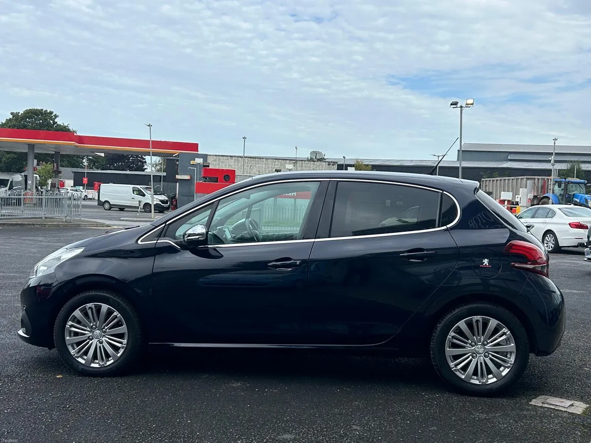 Peugeot 208 1.2 Automatic Only 49,900Km - Image 4