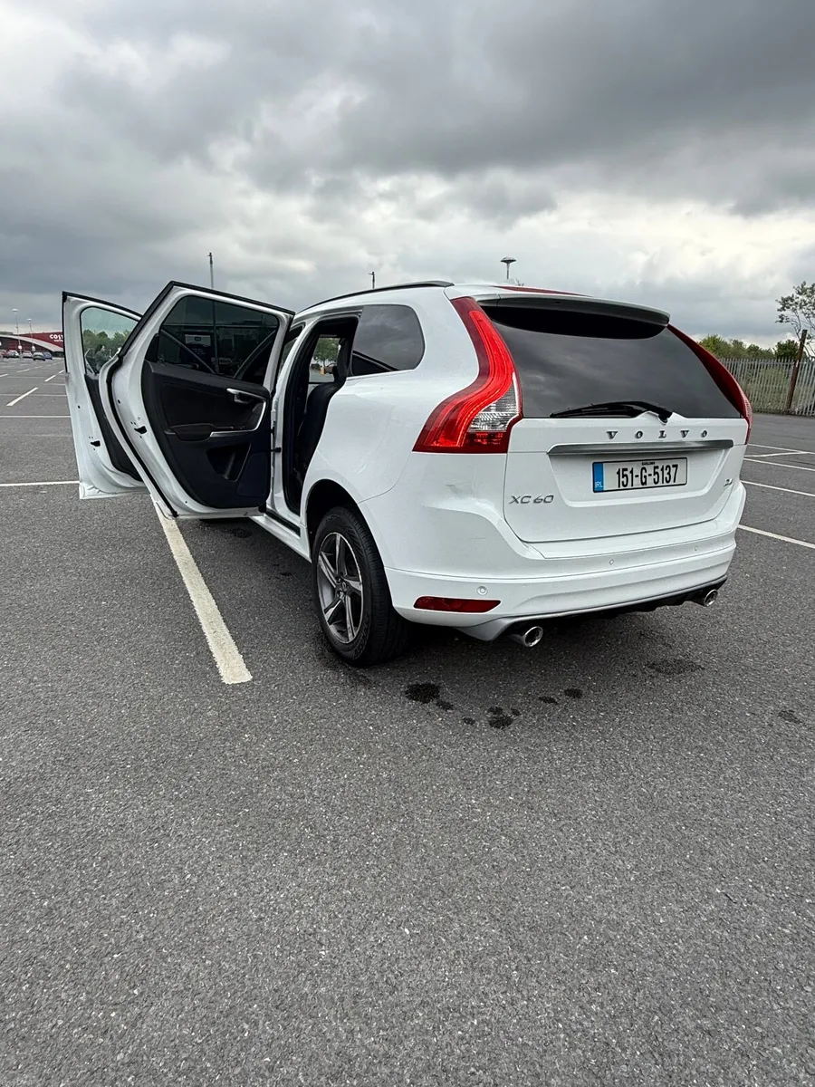 Volvo XC60 2015 - Image 4