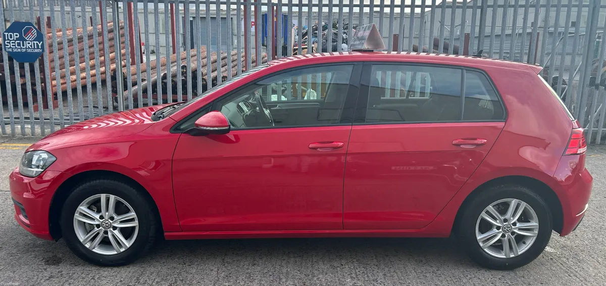 2018 Volkswagen Golf 1.2 Automatic - Image 5