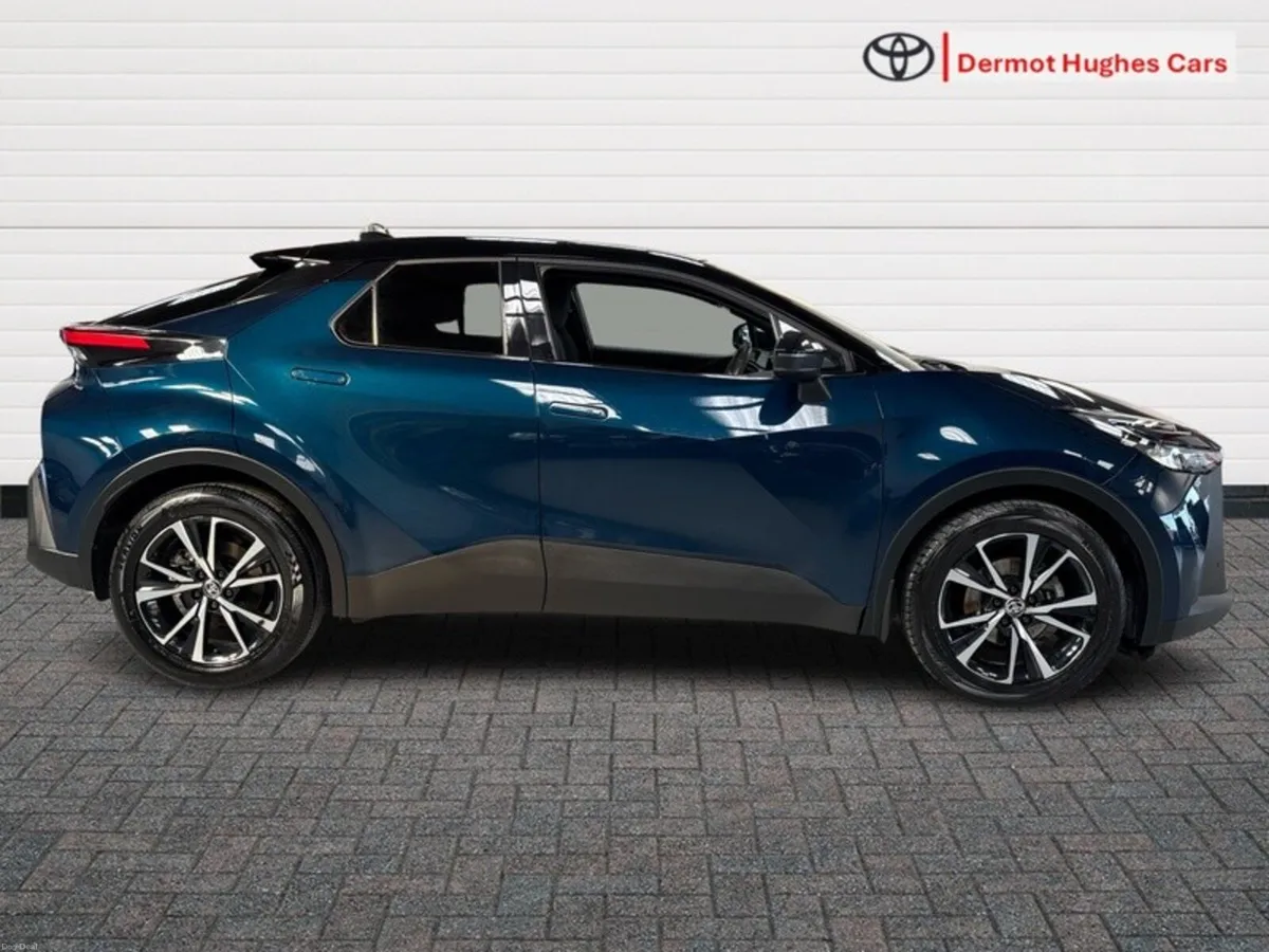 Toyota C-HR SPORT+ HYBRID AUTO - Image 3