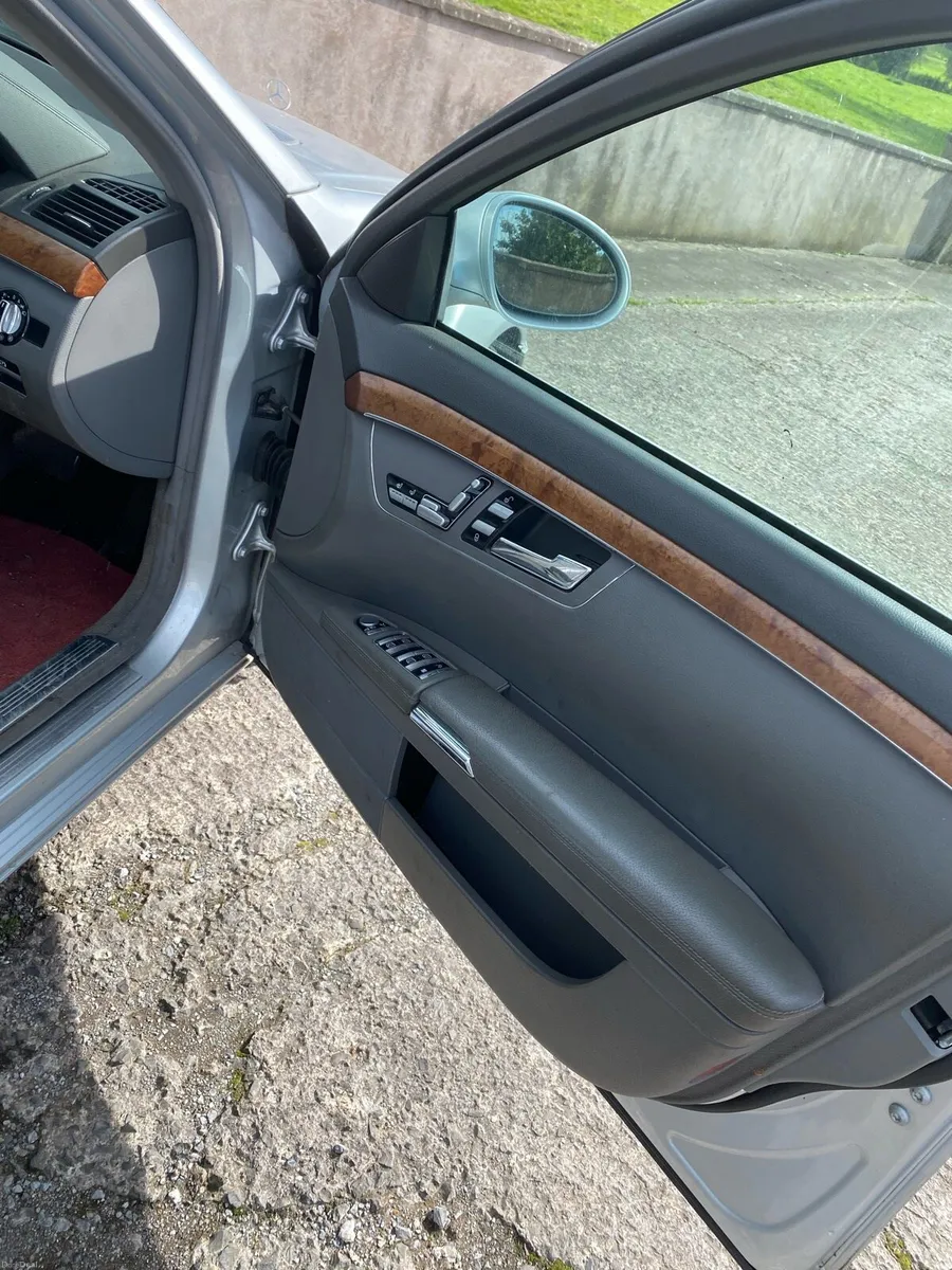 Mercedes S Class 320 - Image 5