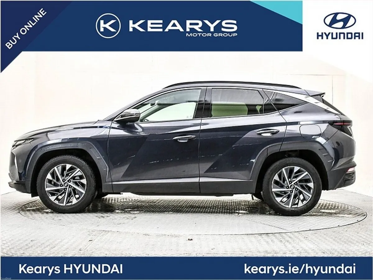 Hyundai Tucson 2WD Executive Plus - Image 3