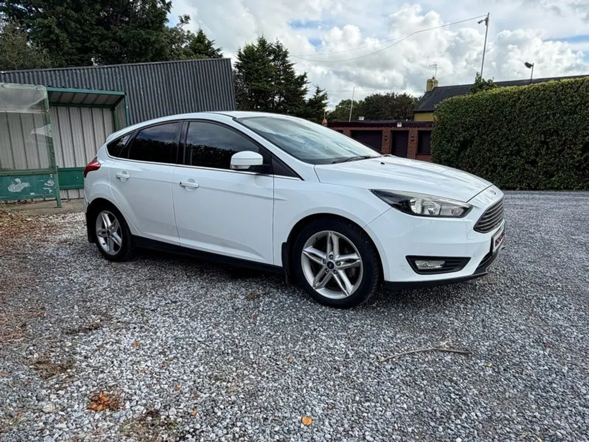 2015 Ford Focus - Image 2