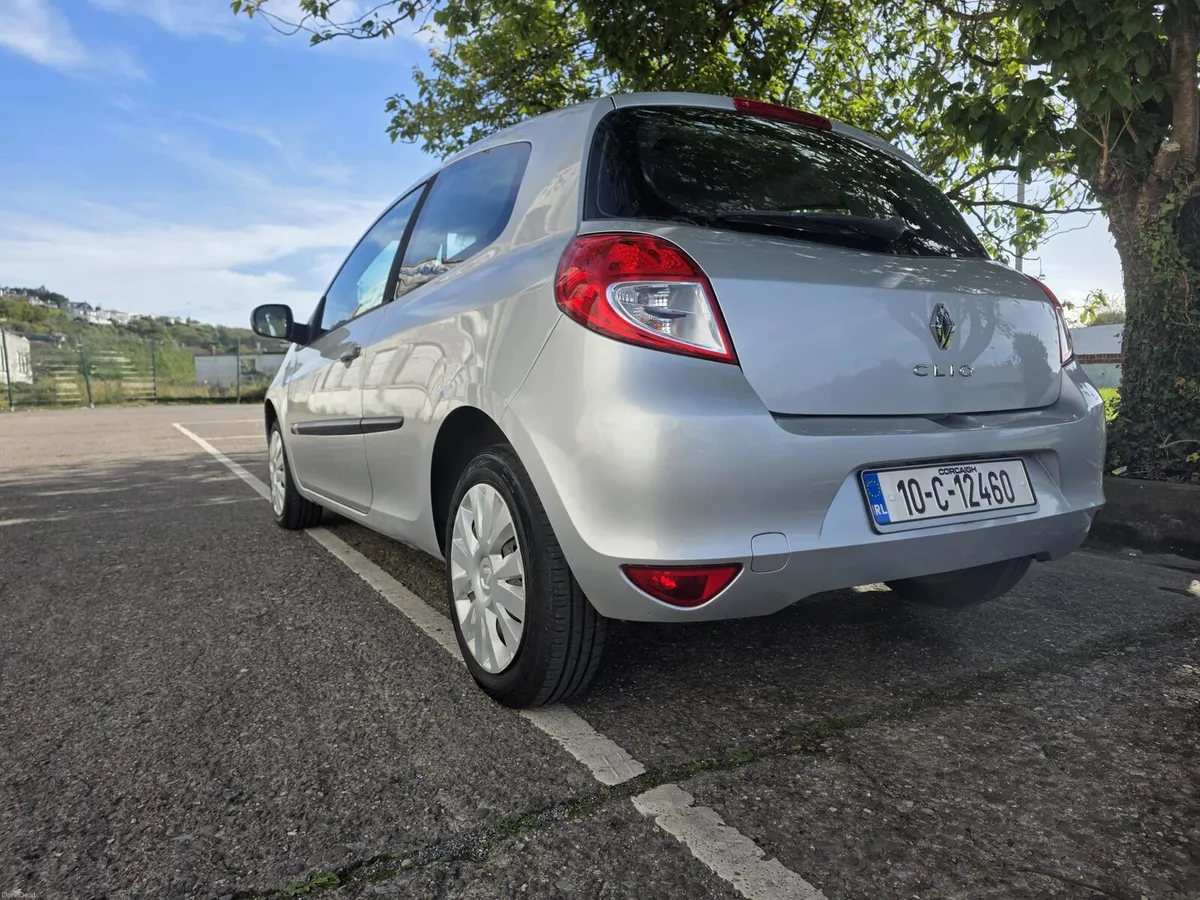 Renault clio 1.2 low km - Image 6