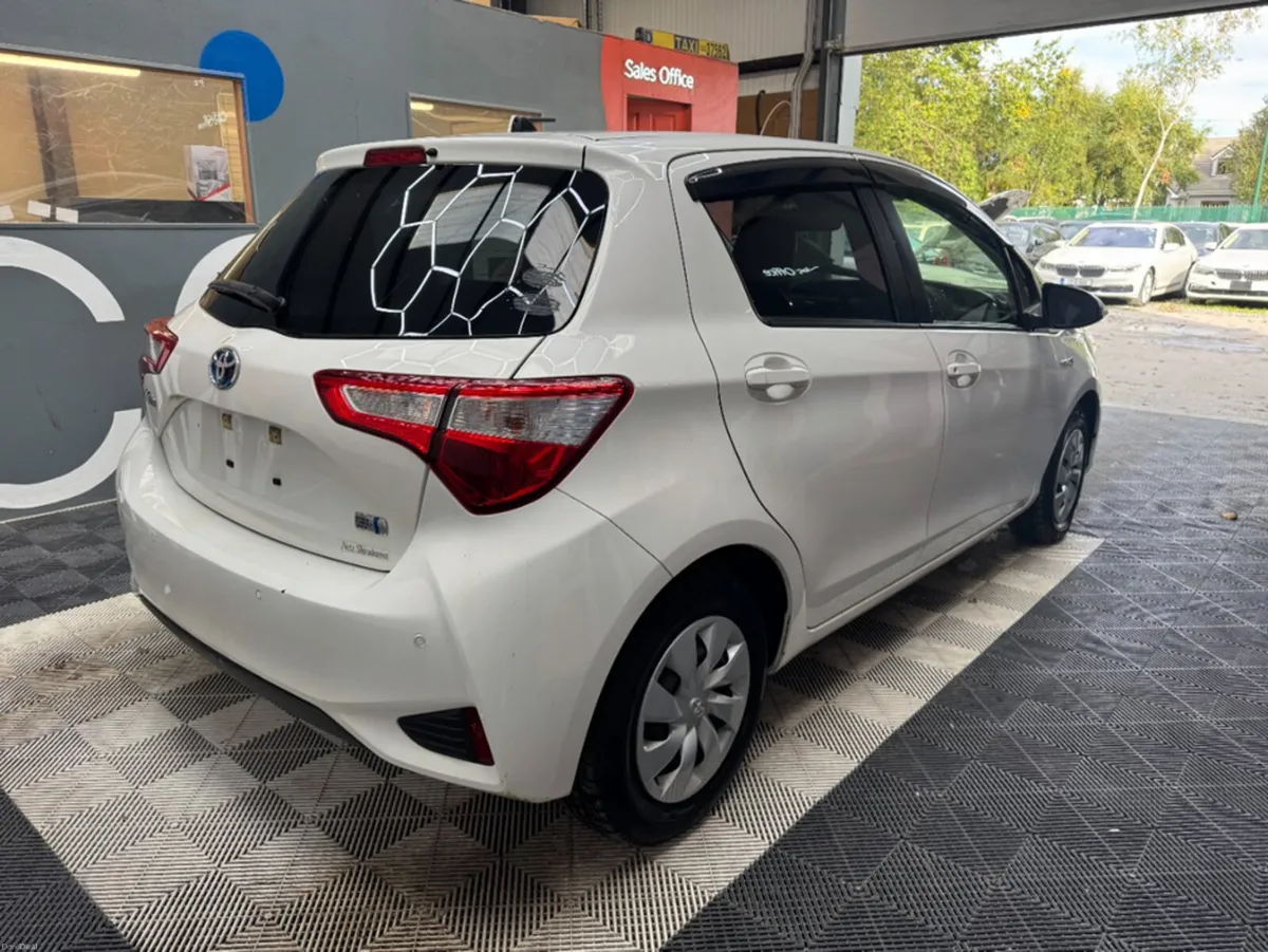 Toyota Vitz 2019 TOYOTA VITZ HYBRID F 1.5 AUTOMATI - Image 3