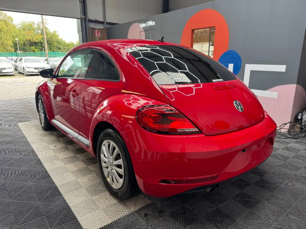 Volkswagen Beetle 2017 VOLKSWAGEN BEETLE 92,000KM - Image 5