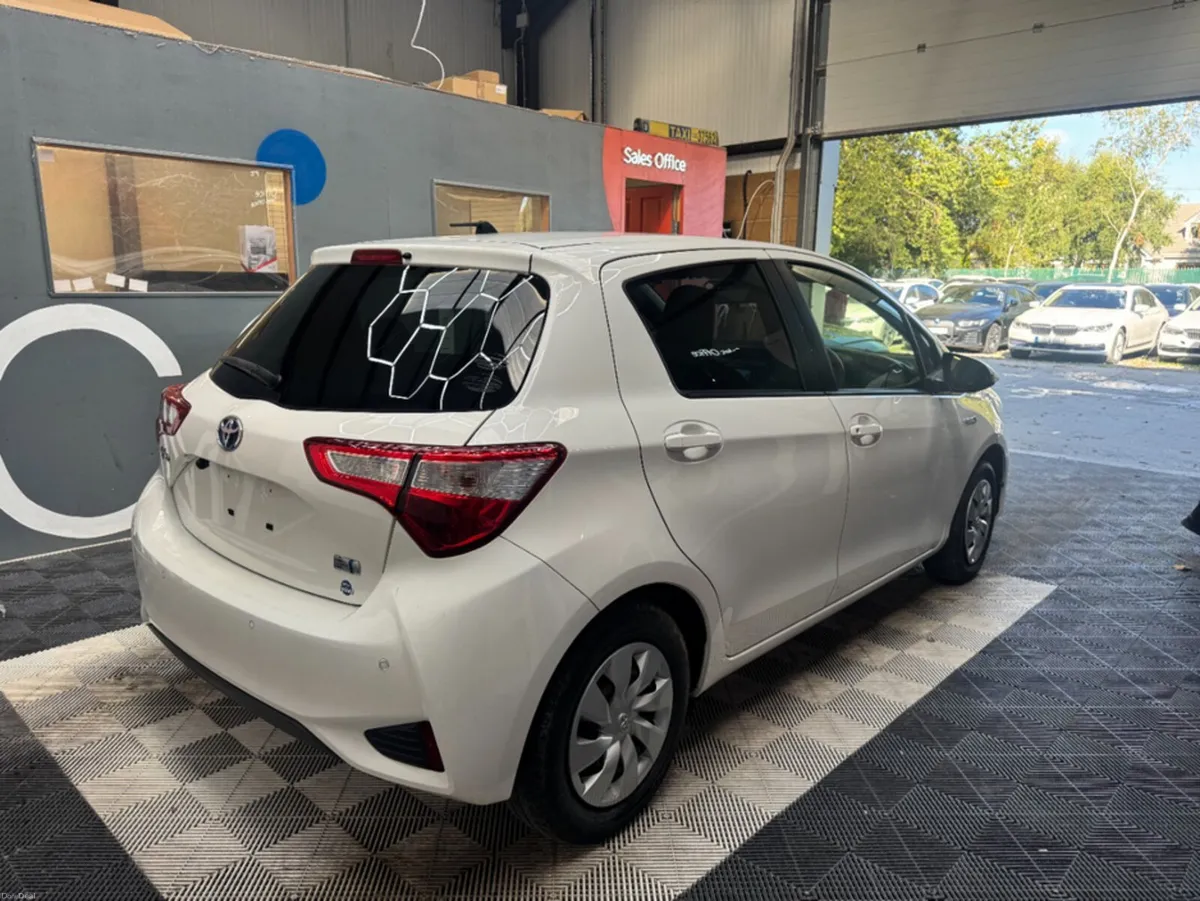 Toyota Vitz 2019 TOYOTA VITZ HYBRID F 1.5 AUTOMATI - Image 3
