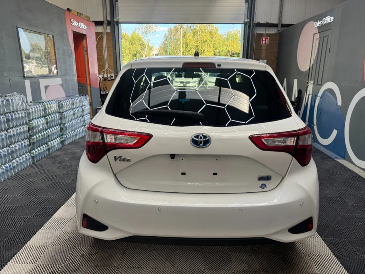 Toyota Vitz 2019 TOYOTA VITZ HYBRID F 1.5 AUTOMATI - Image 4