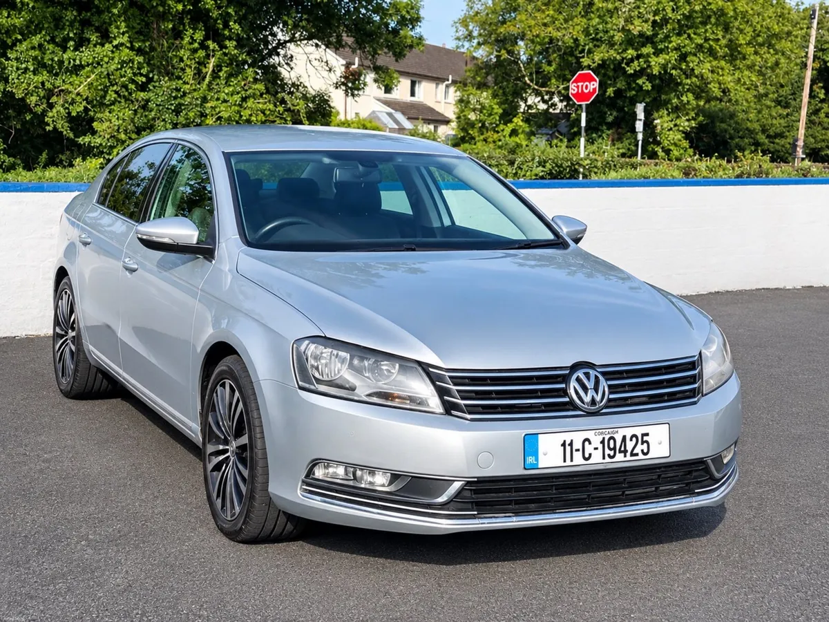Volkswagen Passat 2011 - Image 1