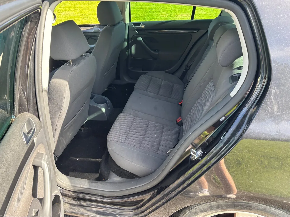 Volkswagen Golf 2008 - Image 2
