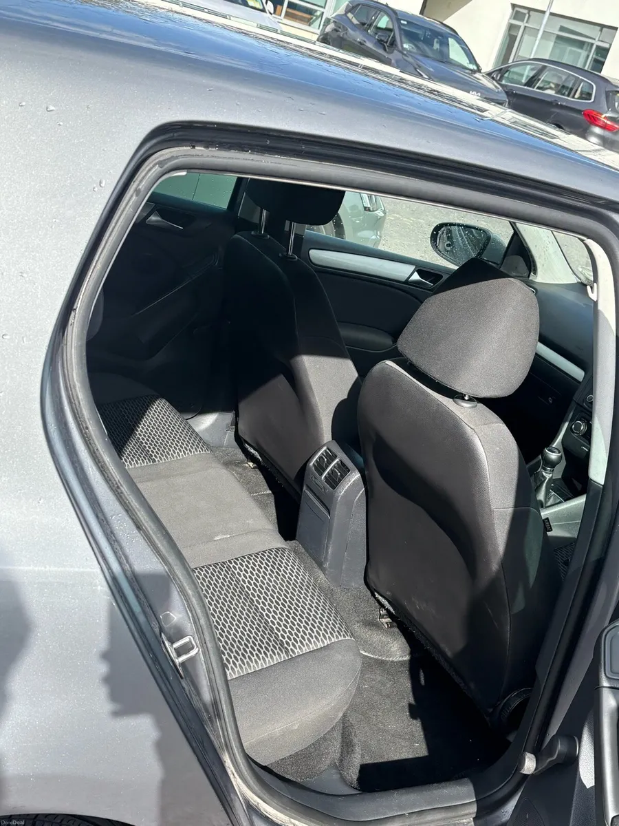 2013 Volkswagen Golf NEW NCT - Image 5
