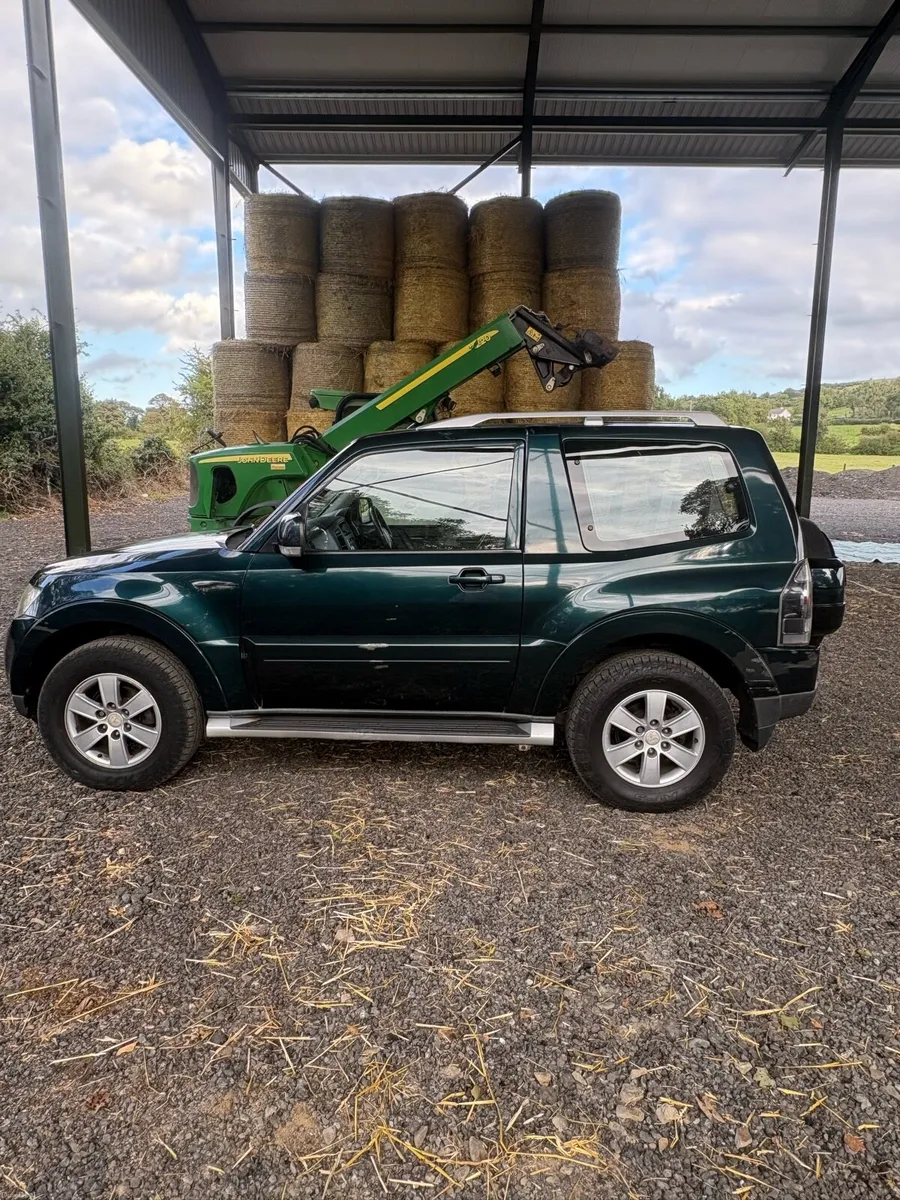 Mitsubishi shogun jeep - Image 2
