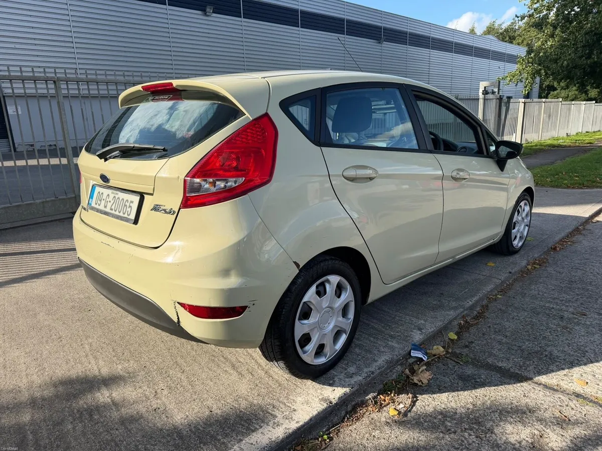 2009 Ford Fiesta Nct & Taxd - Image 2